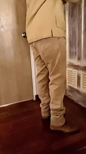 Očajnički Žudi za Pišanjem po Podu Zahtjev obožavatelja