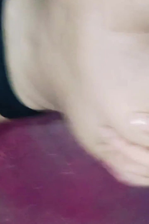 Tôi đập người Bhabhi đang mặc một chiếc áo ngực đen cứng trong âm hộ khít khao của cô ấy; Tôi đã chơi kiểu chó của cô ấy và giải phóng tất cả tinh dịch của tôi trong âm hộ