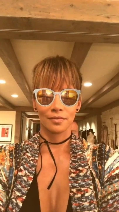 Halle Berry - Cleavage 4-27-2018
