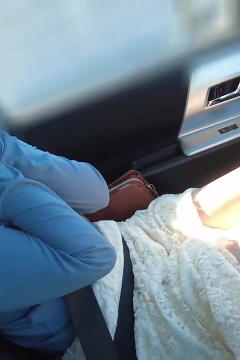 Tachinare laterală cu fustă în cazul în care pășunatul se transformă în punctul culminant instant în momentul în care se scufundă - 1