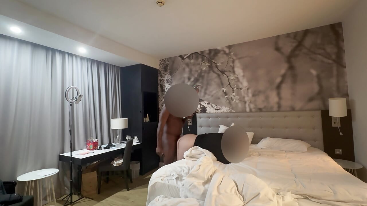 Aku Kongkek Adik Tiri Dalam Bilik Hotel