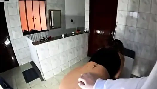 Малышка слепой испытывает оргазмы с лизанием киски и анальным проникновением от гинеколога