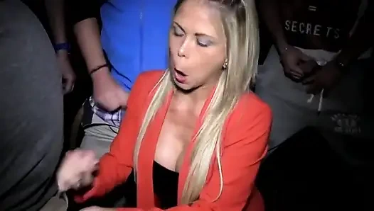 Stunner отсасывает грязные хуищицы