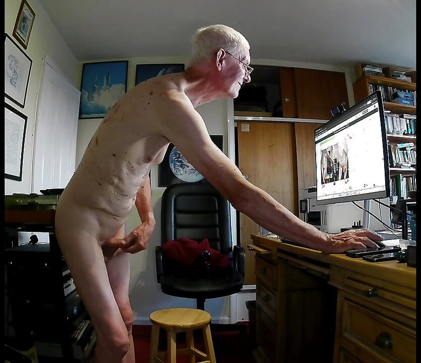 Live Chat and Cum-show