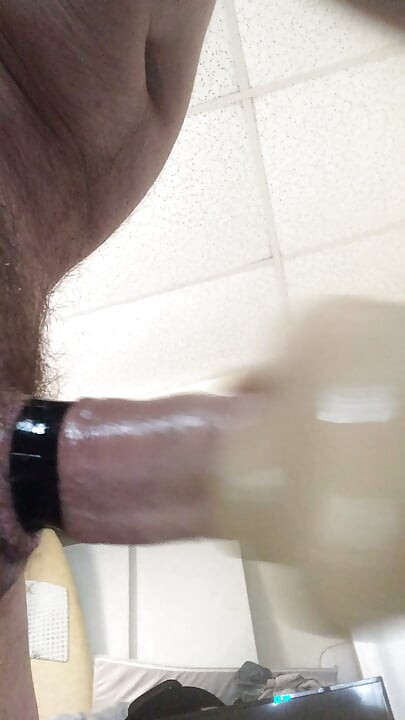 jerking off with the handy w mouth stroker