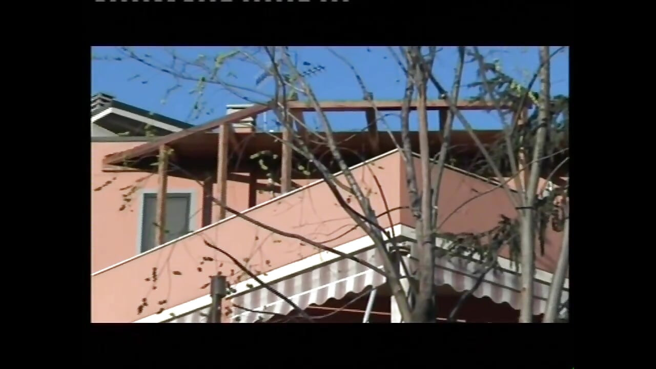 Τεράστιο τρίο με γαμήσι στον κώλο