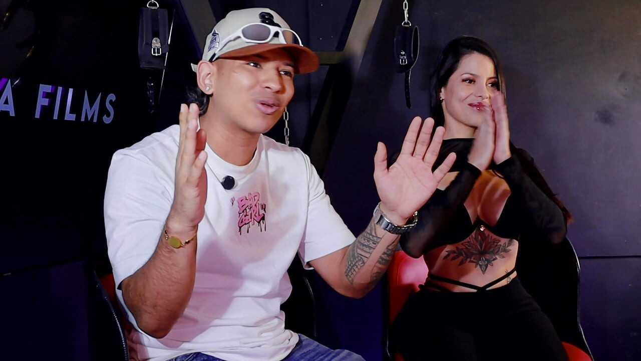 「服屋でセックスしてるところを見つかった」 - マリアドロサンジェレックスの欲情あるインタビュー