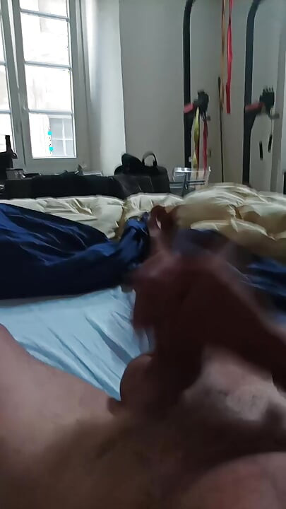 What a cumshot in bed