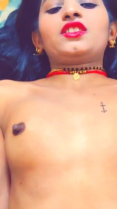 India Hot college girl front of husband Dropping pussy water video in Hindi Audio | Clip 1