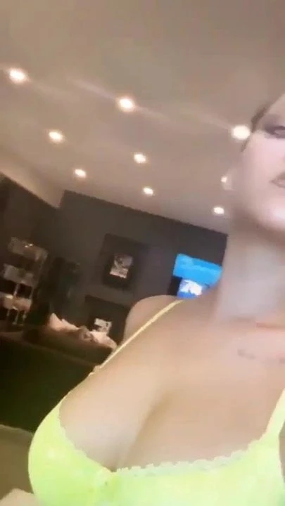 Rihanna (IGVideo) Flawless