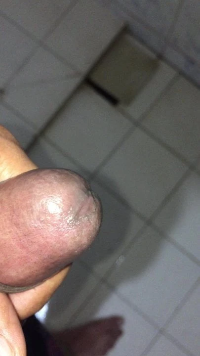 Vergin dick dripping water