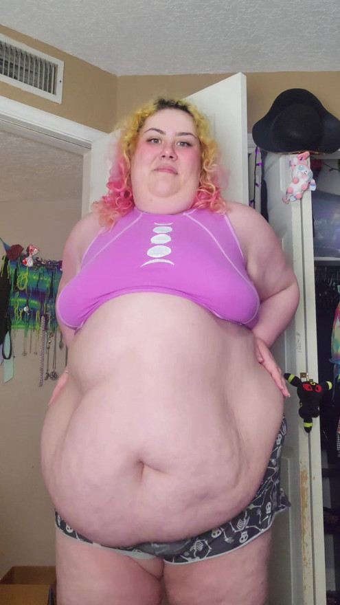 Show some love for big beautiful belly.