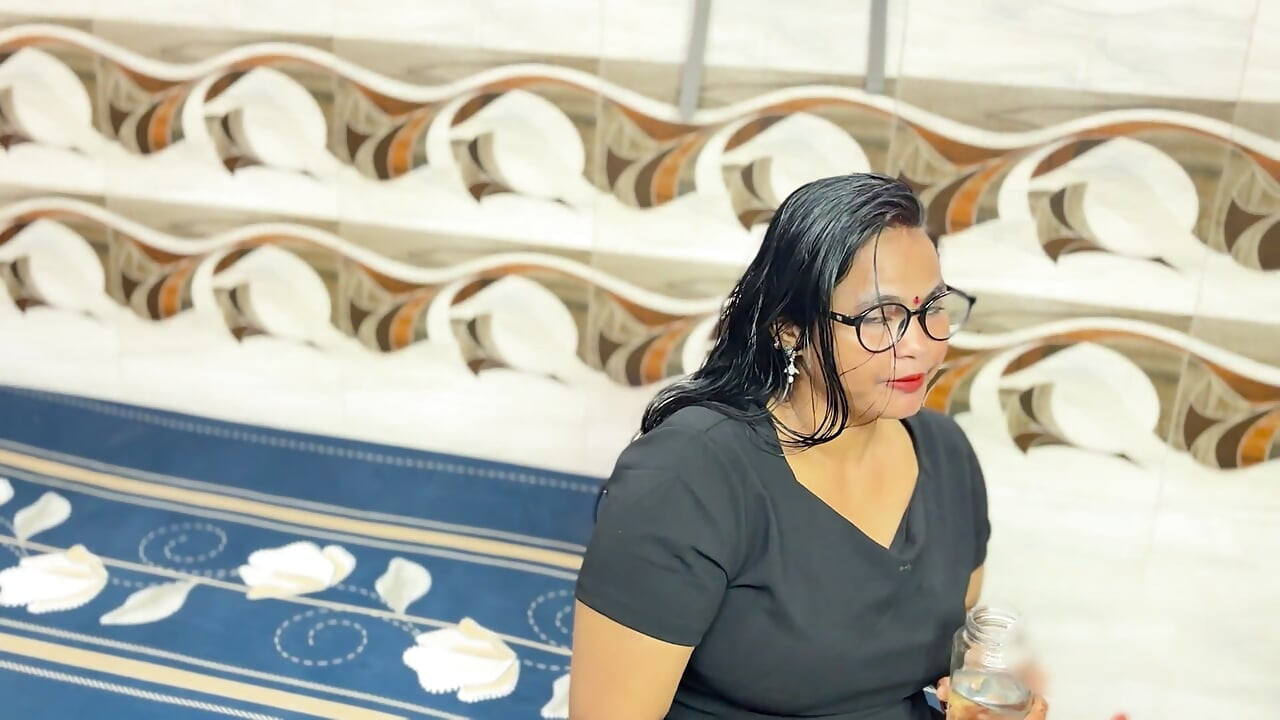 Hot Desi Bhabhi First Time Hotel Room. He Fucked Her Raw And Deep. Hindi Audio.