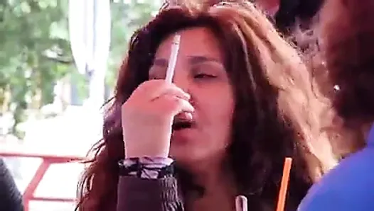 Turkse rijpe vrouw roken