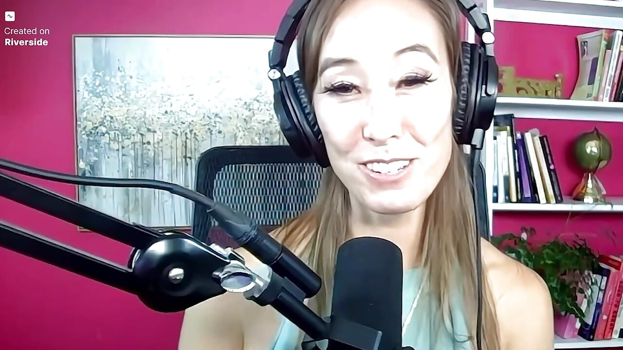 Entrevista de Trikepatrol - Christy Love (¡pastor, intérprete adulto y comediante!)