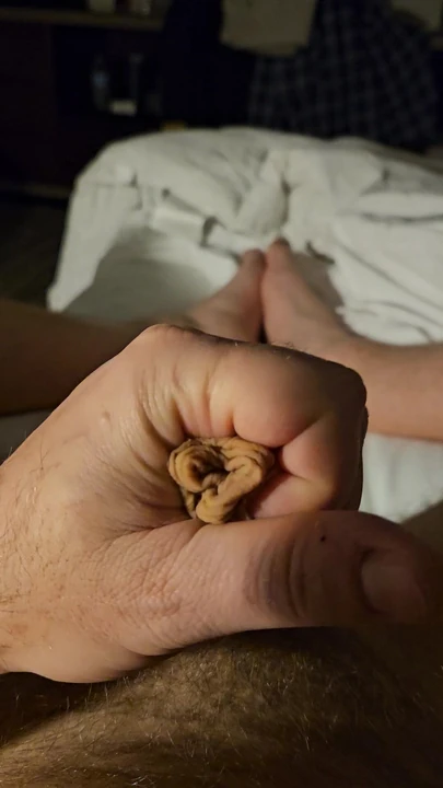 Small cock wank play