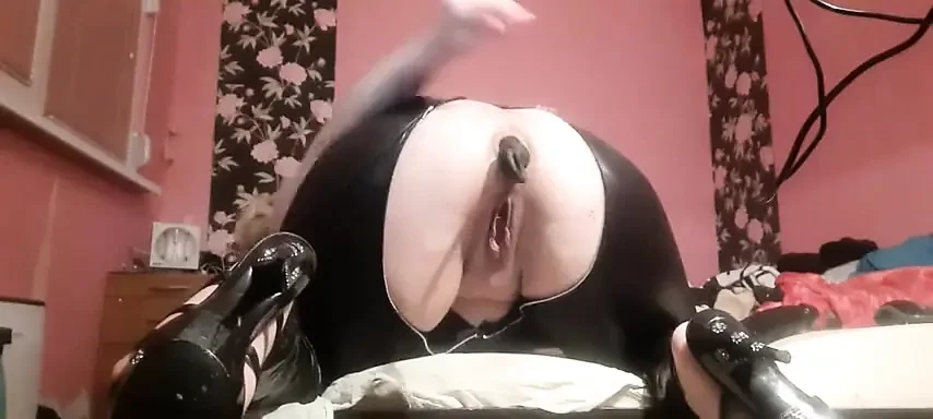 Latex fetish bdsm fetish, boyh holes fuck, squirt