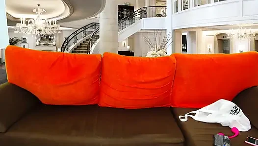 Kocam beni tatmin etmiyor. Umarım mastürbasyon yaptığım bu videoyu izliyorsunuzdur