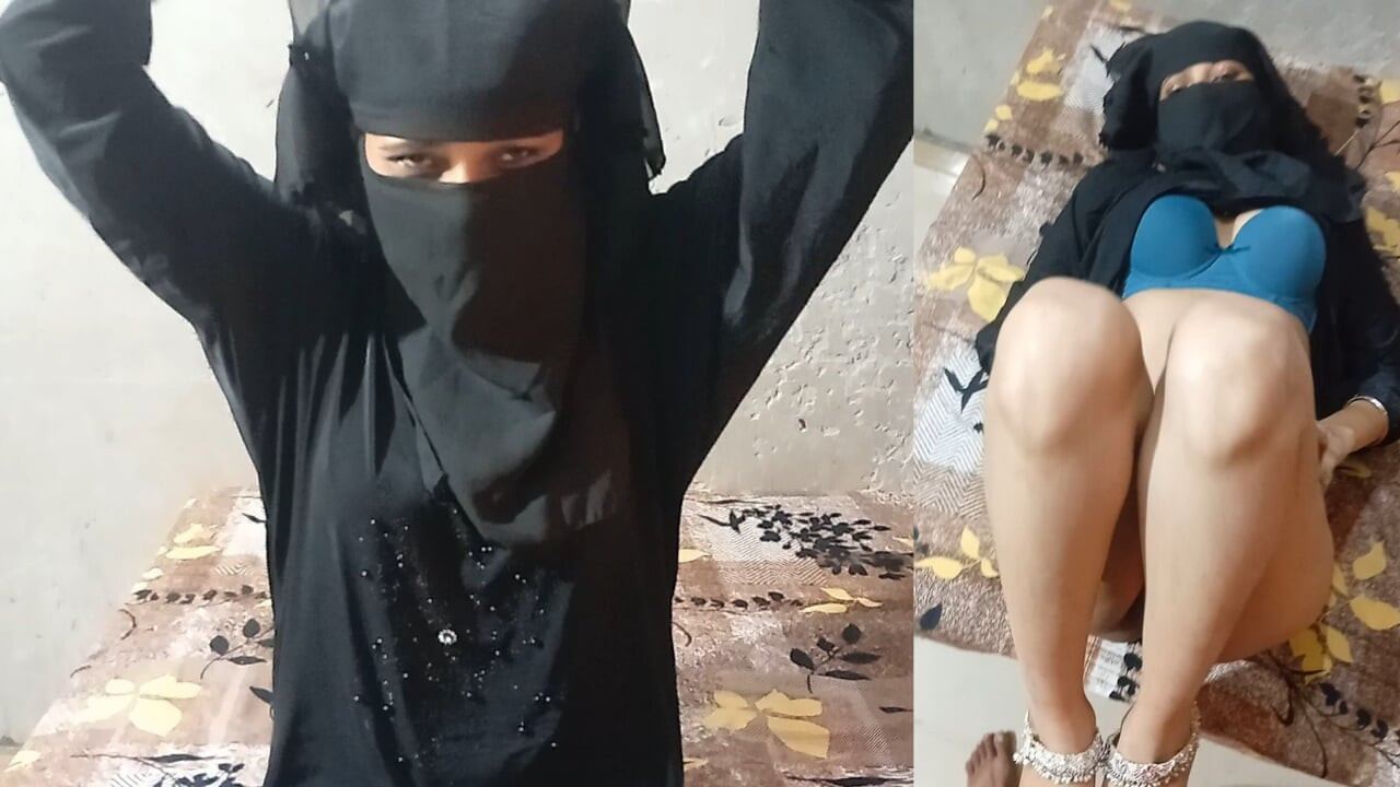 Muslim Babe was doing footjob