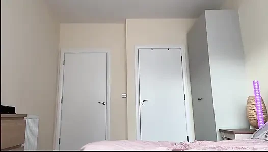 Ich Streiche Meine Muschi Und Meinen Schritt in Enge Hosen