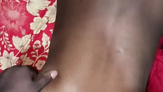Pantat besar Joss lembut di pagi hari