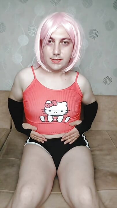 Slatka kaubojka sissy glatke noge veliko dupe
