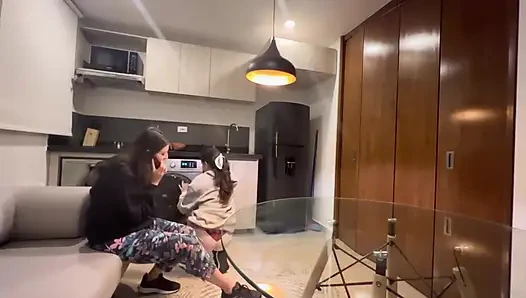 Ich sagte, ich brauche Hilfe zu Hause, aber ich wollte, dass mein Nachbar mich mit dem Finger berührt