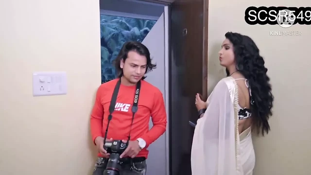 Super sexy and juicy desi bhabhi fucked by bf