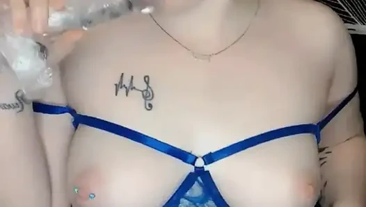 Pirang homewrecker hanya penggemar SPOOKYBARBIEGRL pelacur dalam lingerie biru orgasme dengan dildo