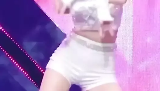 Here's A Chance To Worship Nayeon's Thighs