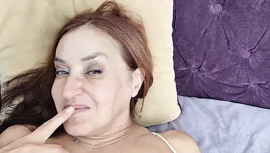 Bir iş gezisinde para kazanırken vardiyalı bir işçinin karısıyla havalı seks