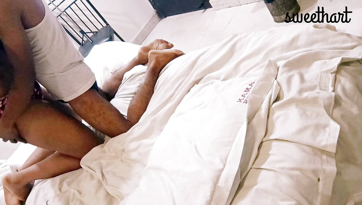 Bonita namorada gostosa diversão sexo hindi audio