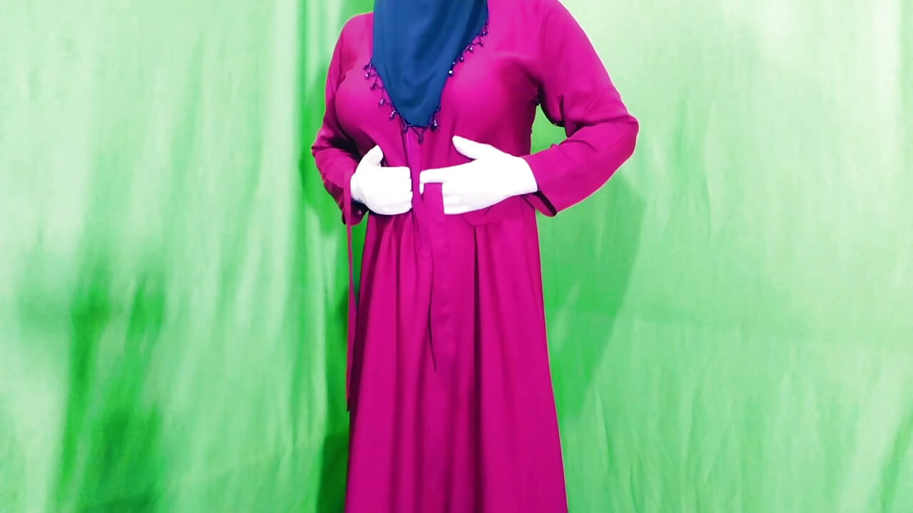 Arabian Beautiful Hijabi Muslim Girl Very Funny Video