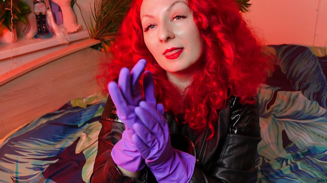 ASMR sounding: kitchen rubber gloves fetish