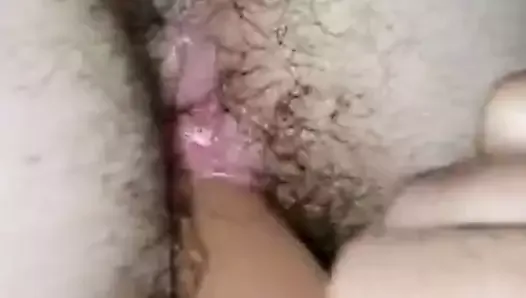 Milf com vagina muito peluda - caseiro