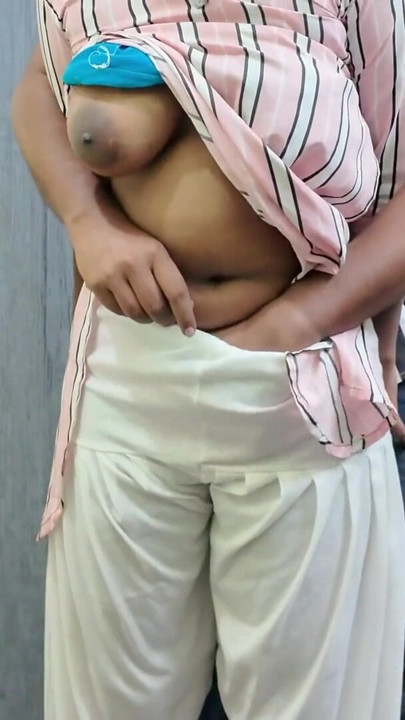 House Owner offered to pay rent, my wife accepted the offer sex tamil Audio - Part 1 | Clip 2