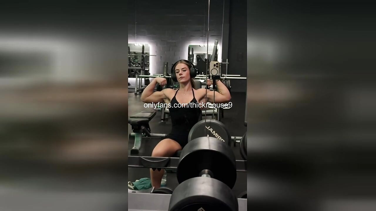 18yo Virgin's Stepdad Gym Slip: Accidental Anal Pound & Squirt Live!
