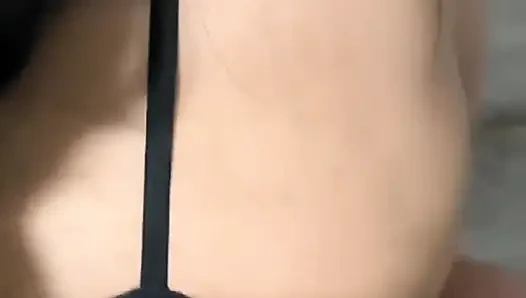 Duşta seks yaparken tutkuyla duşta sikiliyor