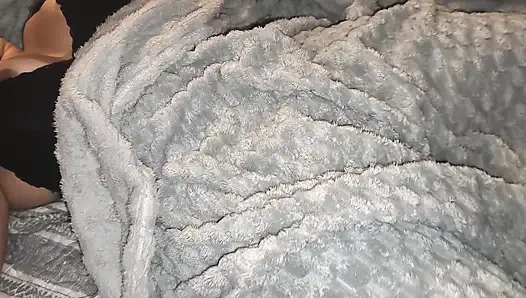 Stepmom chats with her ex while she gets penetrated