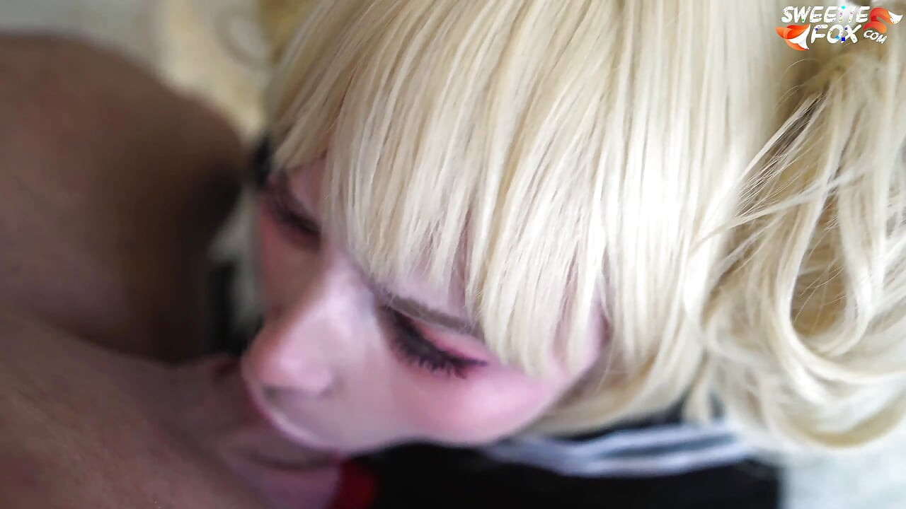 Toga Himiko duboko puši veliki kurac dok ne svrši na lice