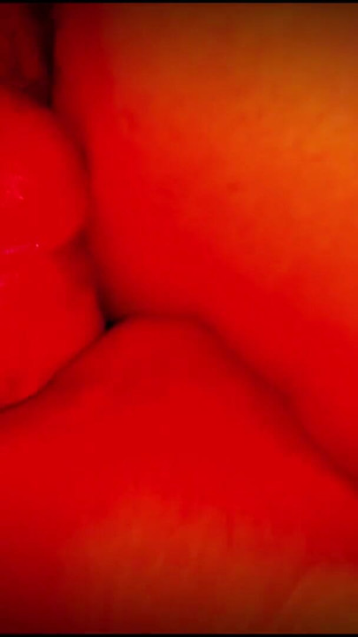 Otišao sam se naći s gospođicom Kitty iza kuće kada me zamolila da se kako bi promijenila raspoloženje. (09. studenog 2025.) | Isječak 1