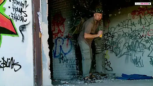 Порно скаут трахает 40-летнюю милфу