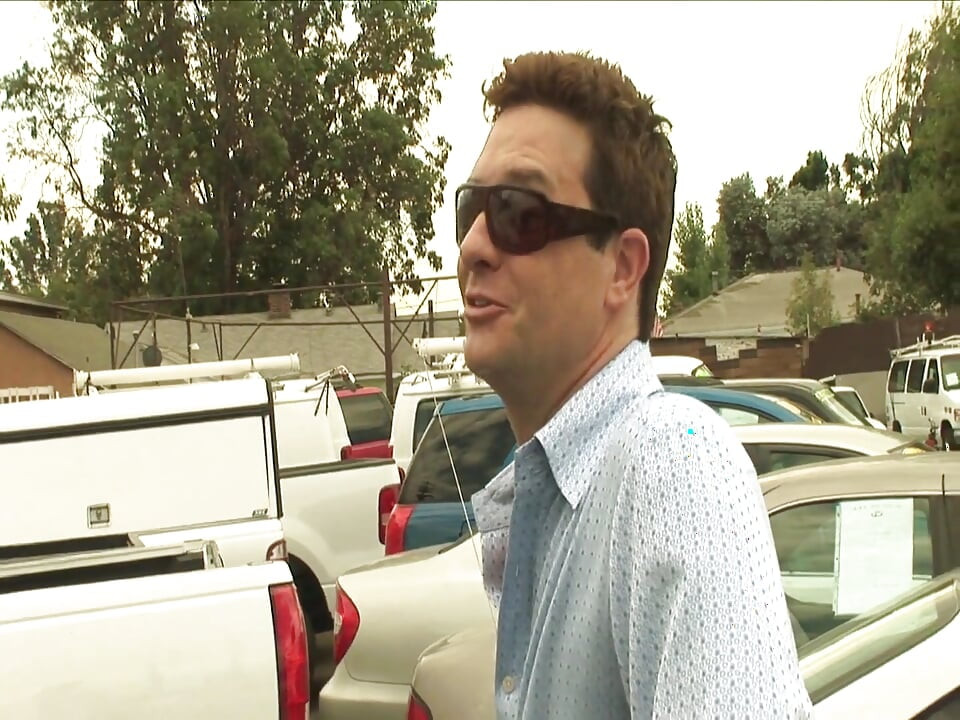 Zrele plavuše i brinete cure prstima do divljih orgazama