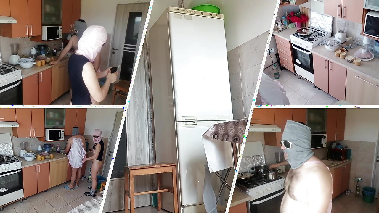 Amateur couple having fun in the kitchen. A sexy hairy brunette does the housework naked.