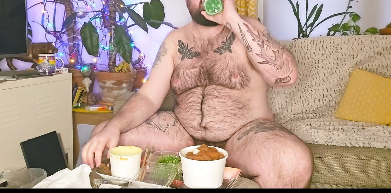 Stepdaddy Stuffs His Face with a Takeaway and Enjoys It so Much He Wanks with the Sauces!