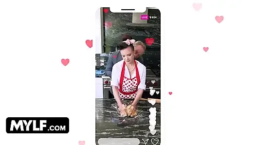Преданная трахвайф Alison Rey служит своему всеми способами, которые можно себе представить