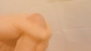 Cumming en el ducha