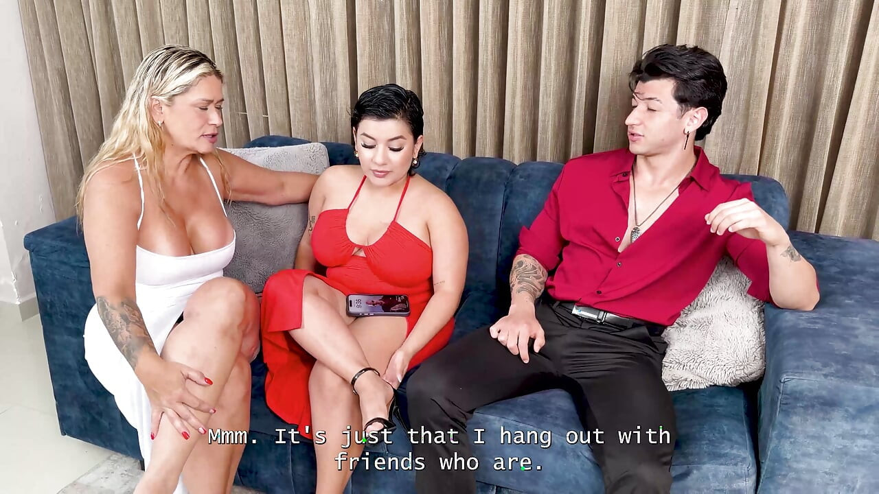 Madrasta mostra a madrasta tesuda como cavalgar um pau grande, MILF cavalga e implora por porra