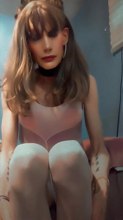 Külotlu çorap içinde güzel.. Xoxo!