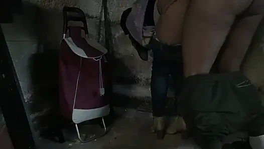Syrian Refugee Caught By German Landlord - ANAL FICKEN